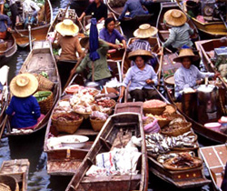 >Bangkoks Floating Markets